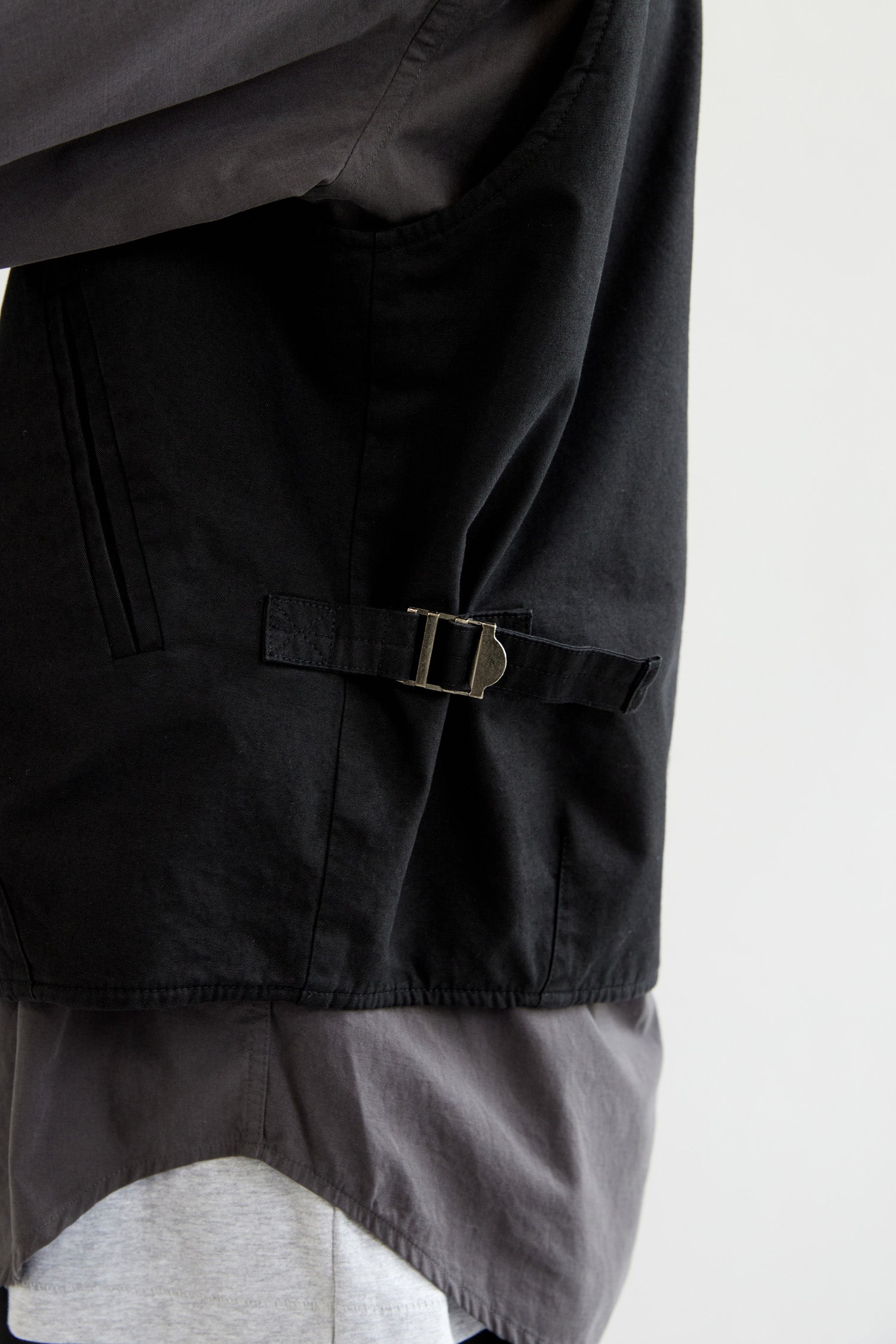 Hatchingroom - Layering Vest (Black) product image 11 | TRAB K-Fashion Australia