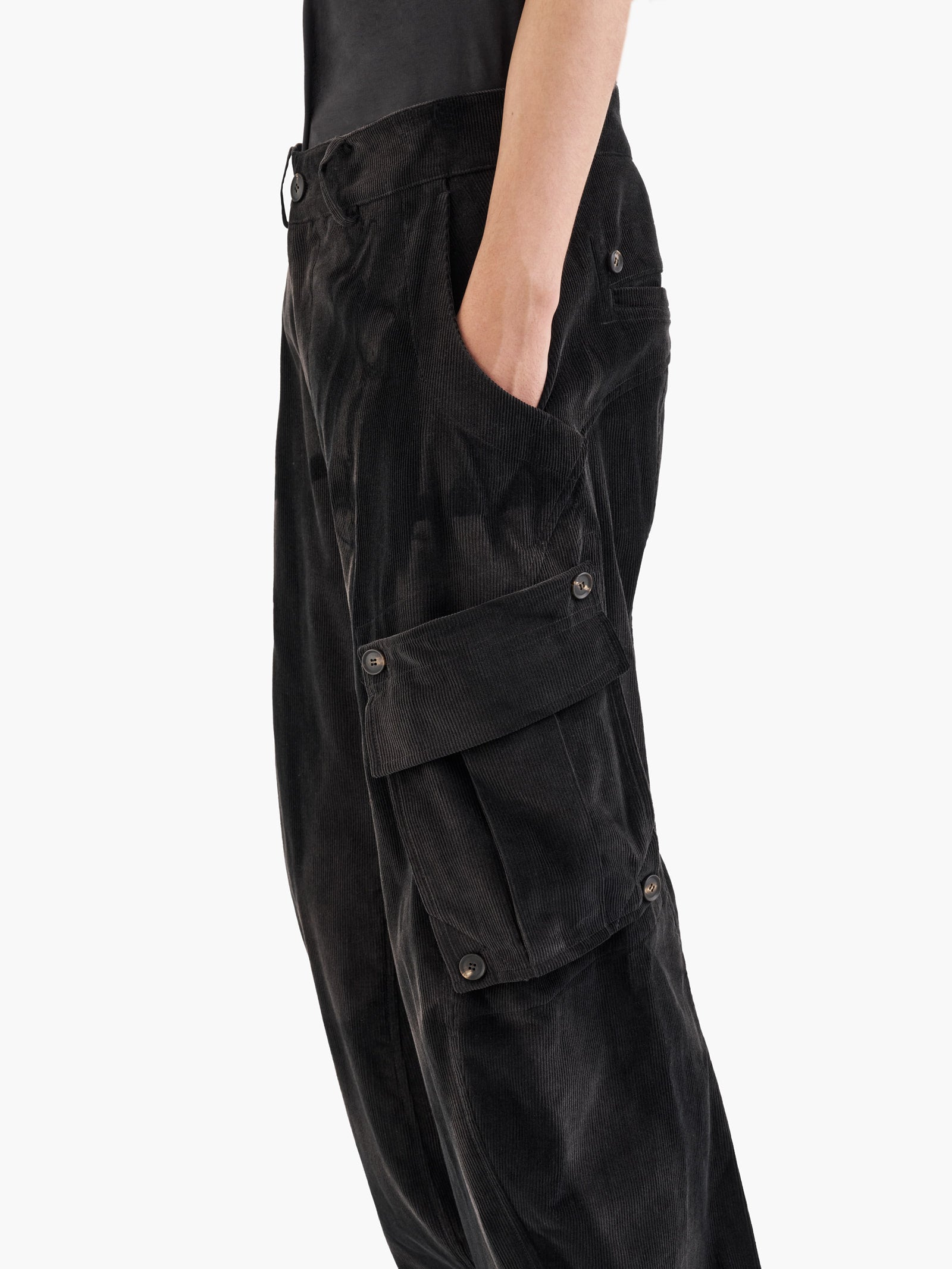Jiyong Kim - Sun-Bleached Detachable Pocket Trousers (Black) product image 6 | TRAB K-Fashion Australia