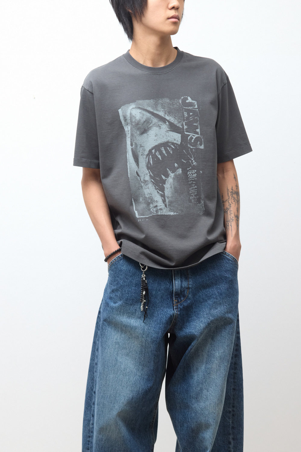 Hatchingroom - Wave Hunter Tee (Charcoal) product image 7 | TRAB K-Fashion Australia