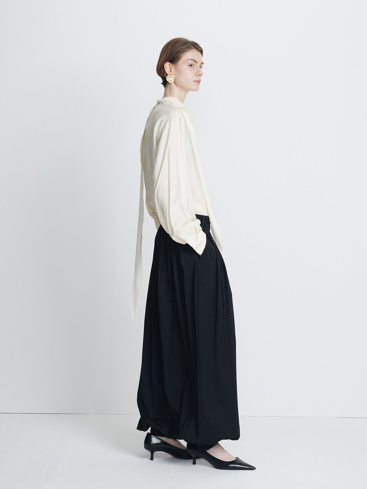 Tonywack - Wool Jasmine Volume Pants (Black) product image 2 | TRAB K-Fashion Australia