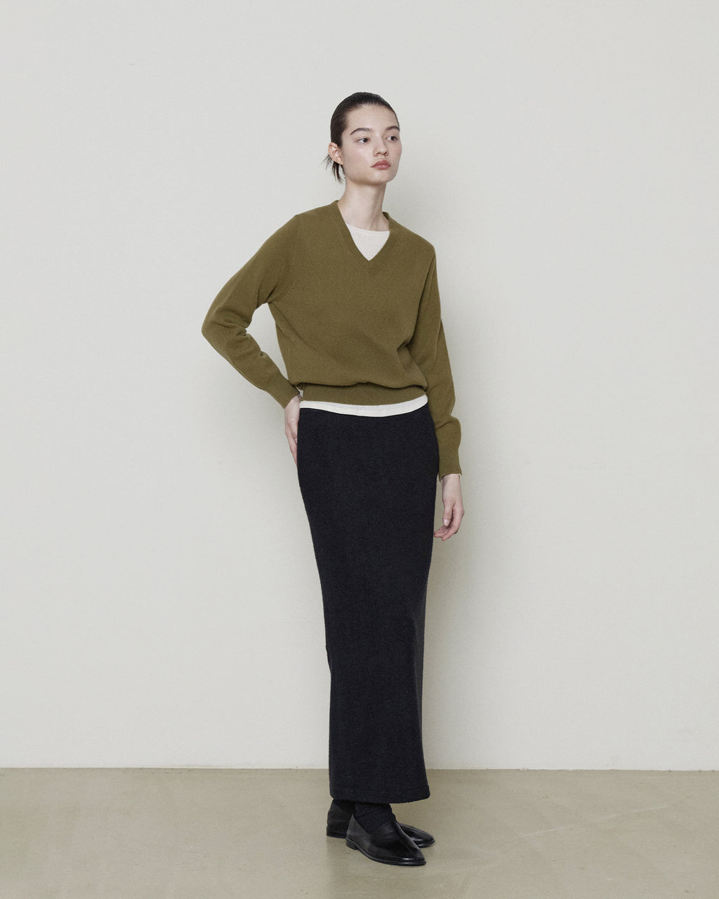 Brownyard - Extra Super Fine V Neck Knit (Olive) product image 1 | TRAB K-Fashion Australia