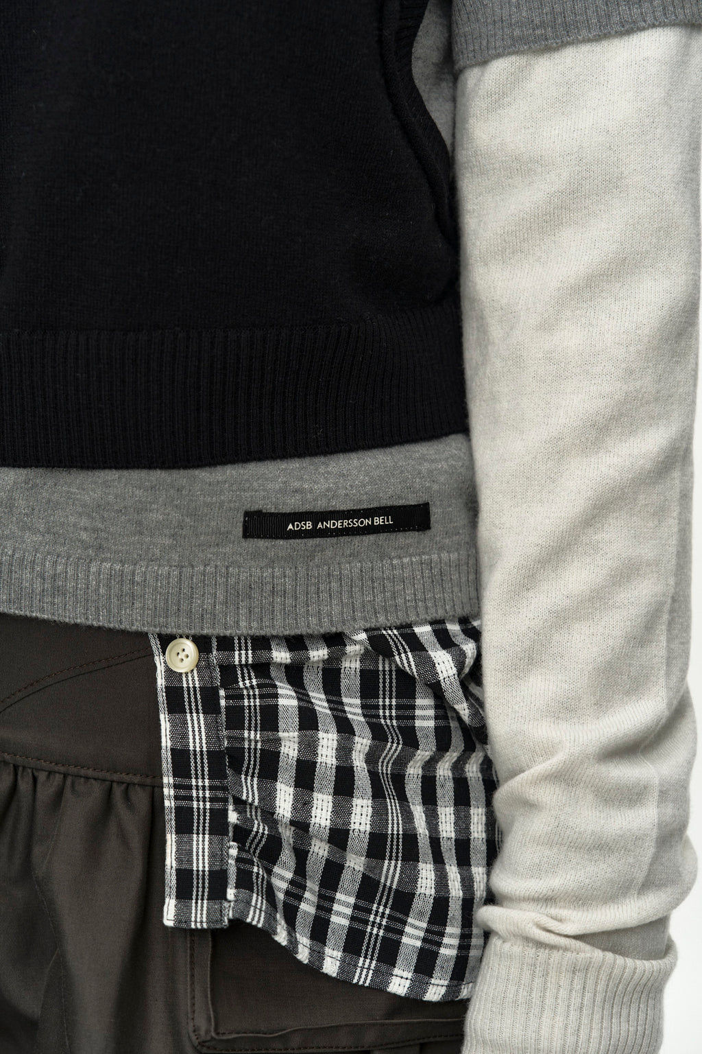 Andersson Bell - Tres Over Layered Sweater (Black) product image 7 | TRAB K-Fashion Australia