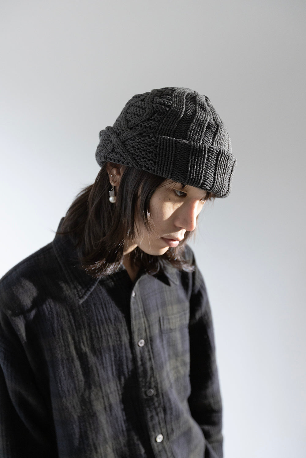Hatchingroom - Jacquard Big Beanie (Charcoal) product image 7 | TRAB K-Fashion Australia