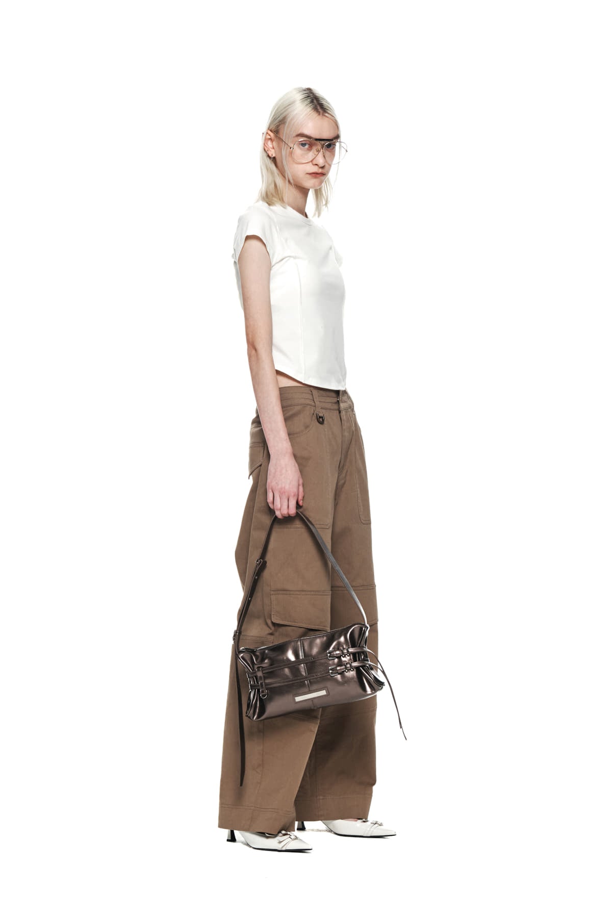 Matin Kim - Knee Big Pocket Cotton Pants (Khaki Brown) product image 9 | TRAB K-Fashion Australia