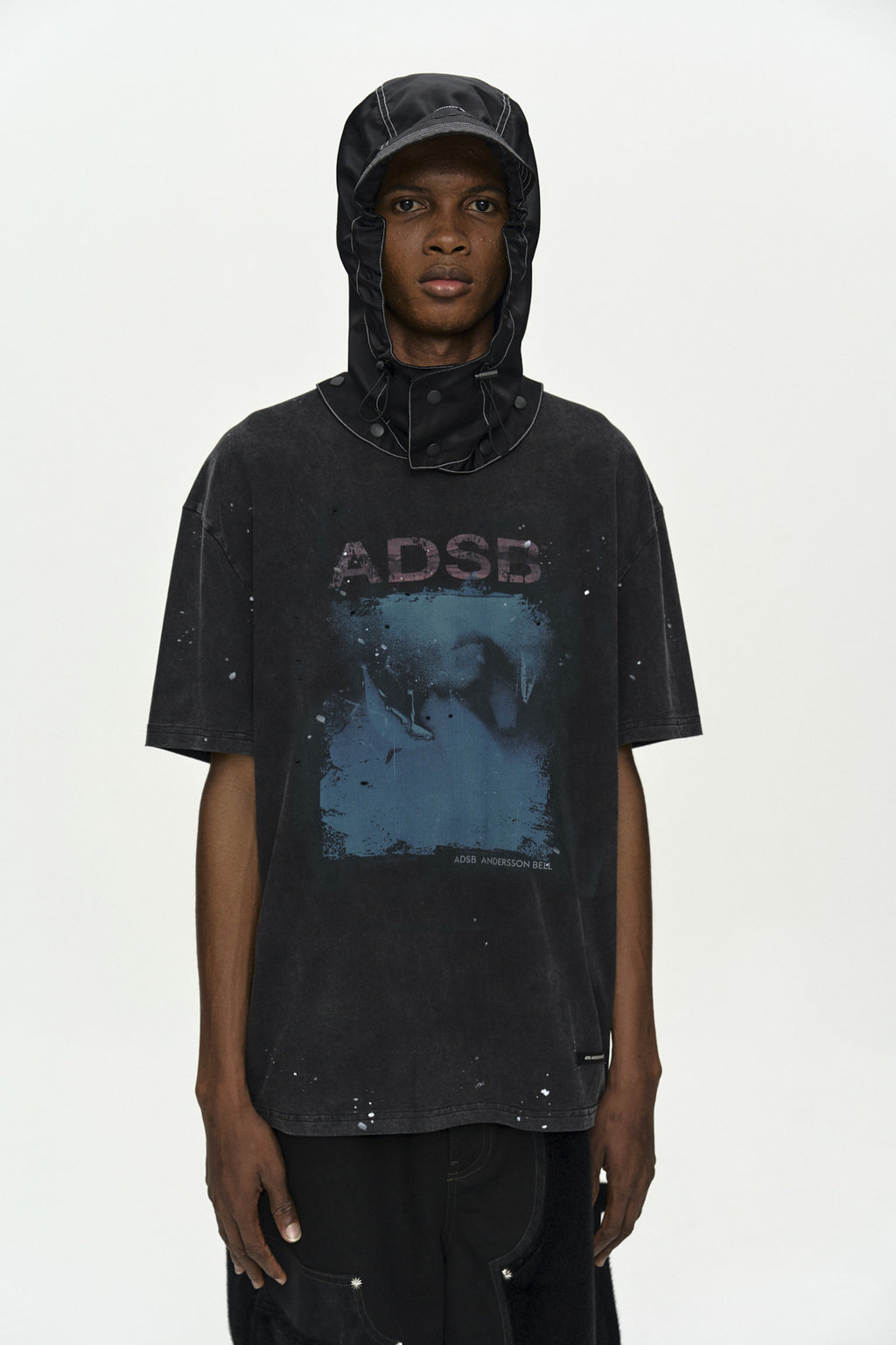 Andersson Bell - Unisex Whale Printed T-Shirt (Charcoal) product image 2 | TRAB K-Fashion Australia