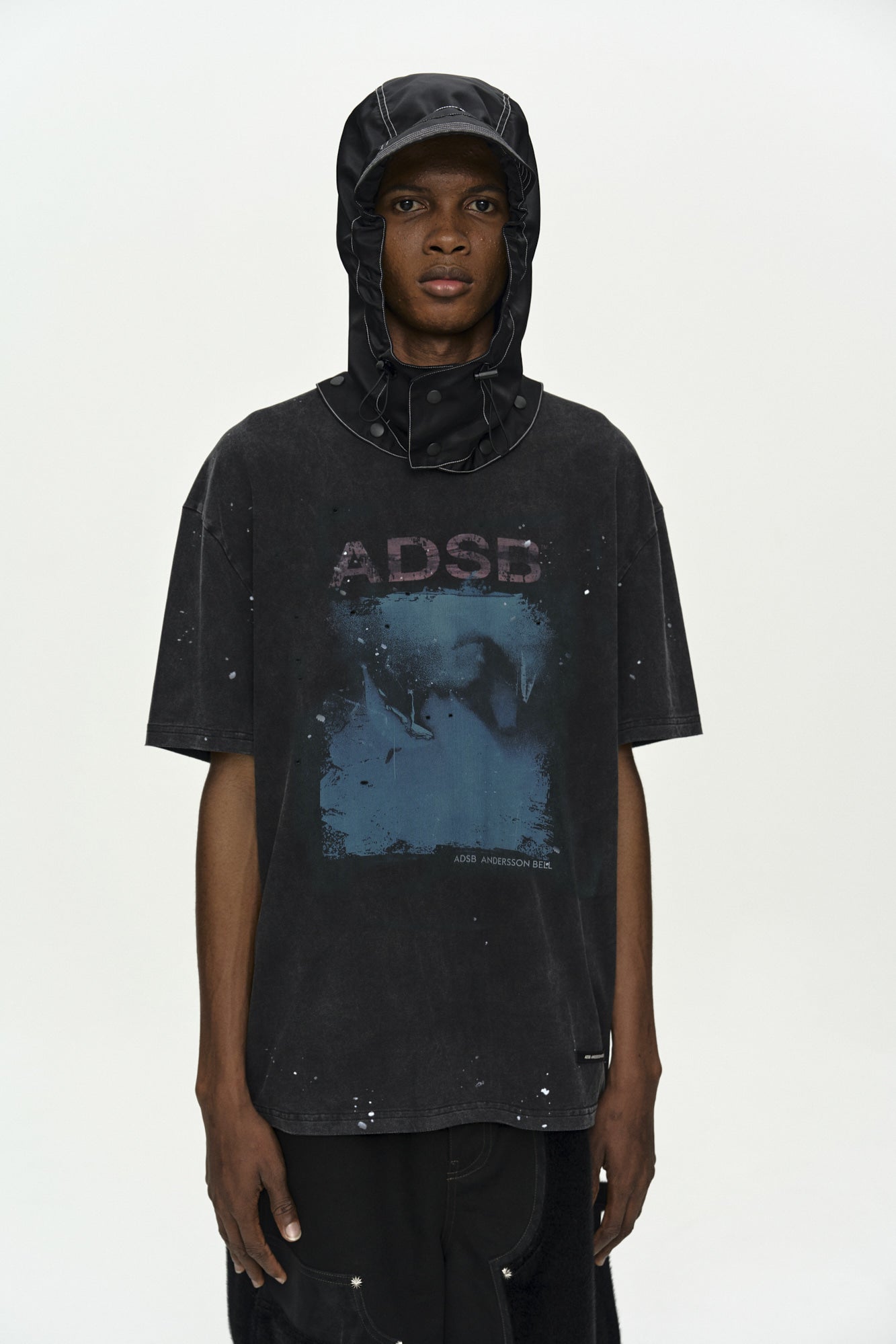 Andersson Bell - Unisex Whale Printed T-Shirt (Charcoal) product image 2 | TRAB K-Fashion Australia