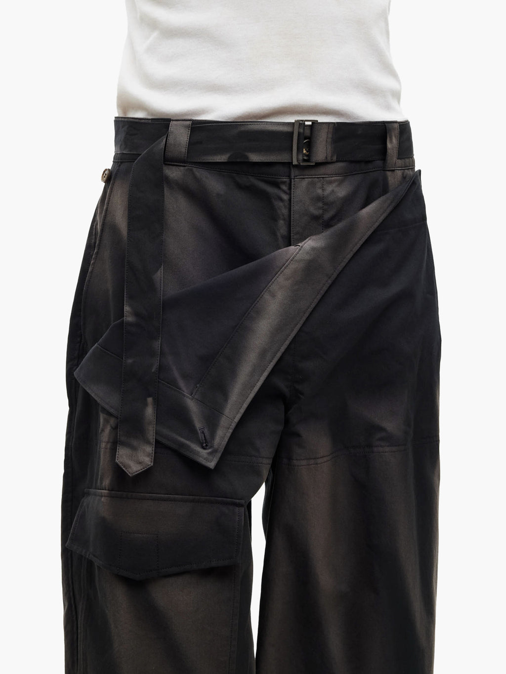 Jiyong Kim - Sun-Bleached Double Front Wide Trousers (Black) product image 7 | TRAB K-Fashion Australia