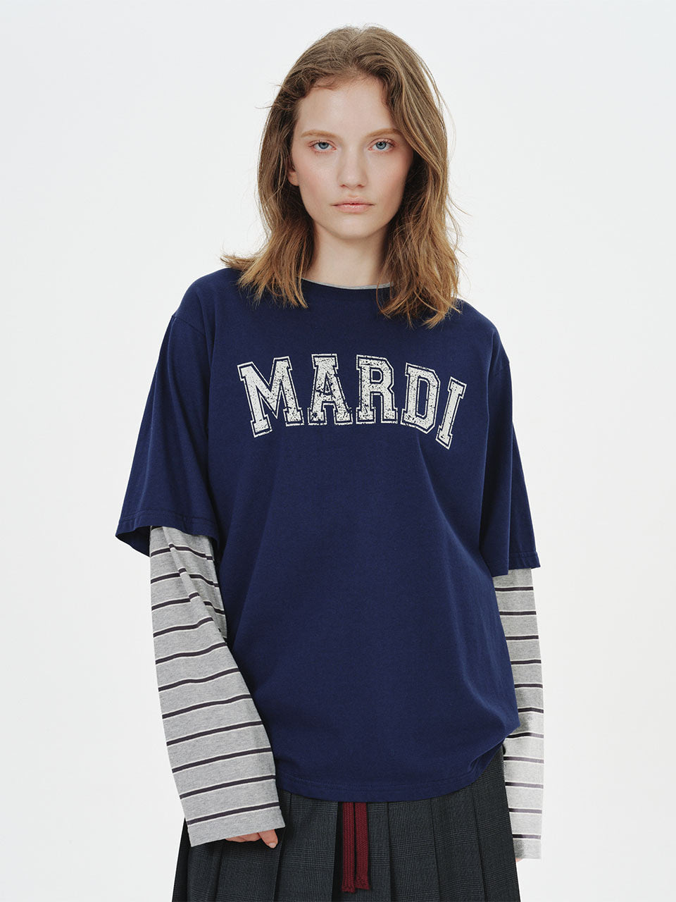Mardi Mercredi - Tshirt Long Sleeve Layered Mardi Arch Logo Cracked (Navy) product image 1 | TRAB K-Fashion Australia