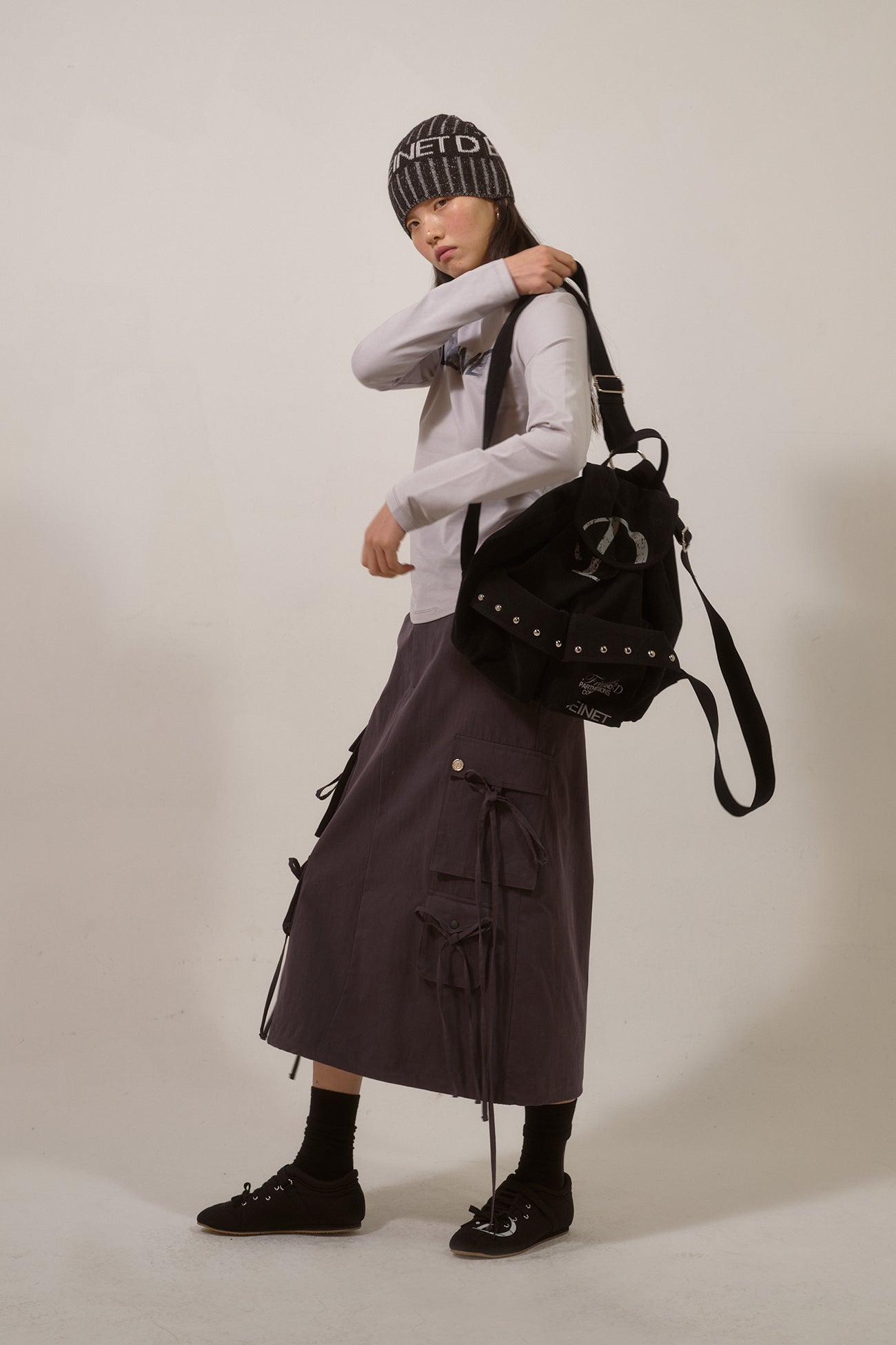 Deinet - String Point Cargo Skirt (Charcoal) product image 4 | TRAB K-Fashion Australia