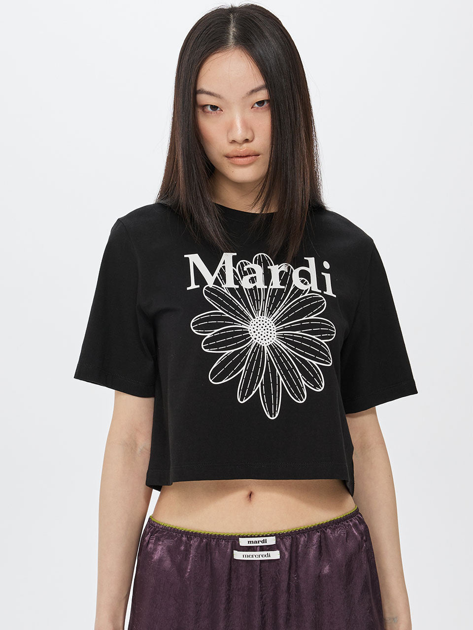 Mardi Mercredi - Cropped Basic Tshirt Flowermardi (Black White) product image 1 | TRAB K-Fashion Australia