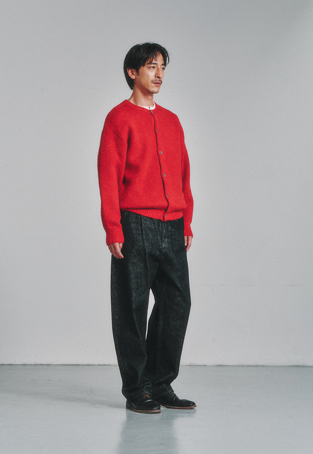 Art if acts - One Tuck Curve Denim Pants (Washed Black) product image 2 | TRAB K-Fashion Australia