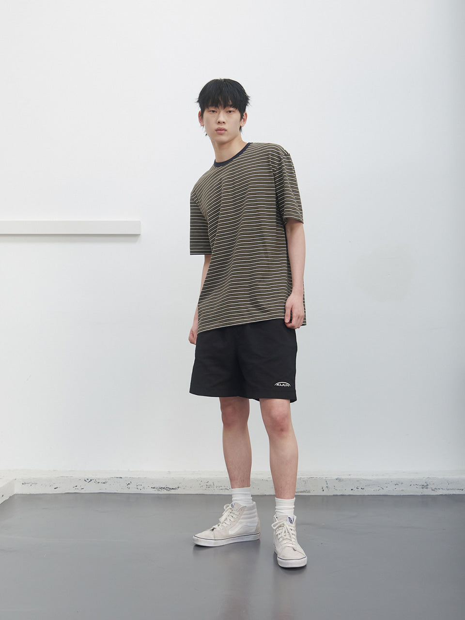 Kijun - Soft Border Tee (Khaki) product image 5 | TRAB K-Fashion Australia