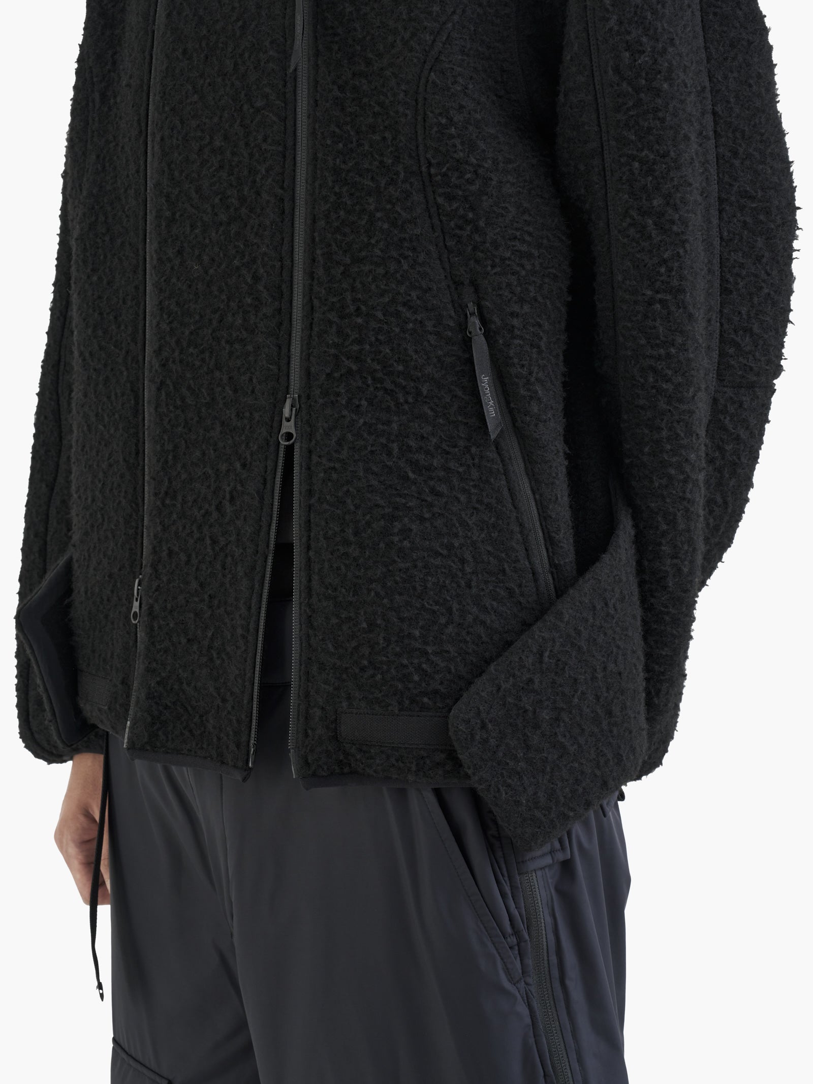 Jiyong Kim - Double Zip Fleece (Black) product image 8 | TRAB K-Fashion Australia