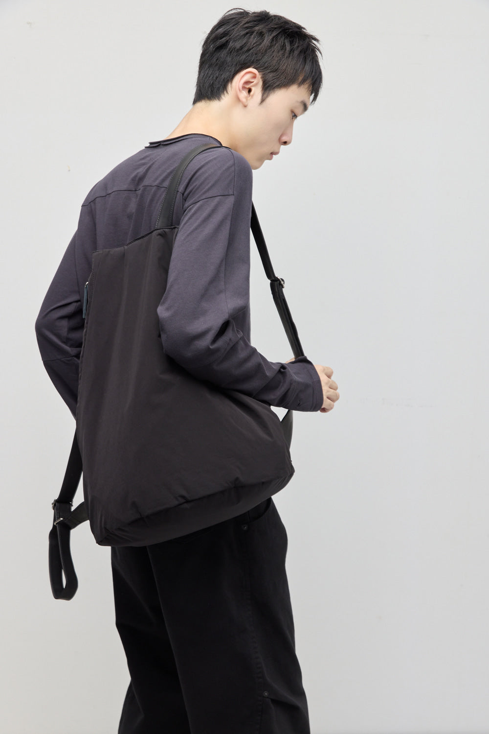 Hatchingroom - Flat Backpack (Black) product image 18 | TRAB K-Fashion Australia