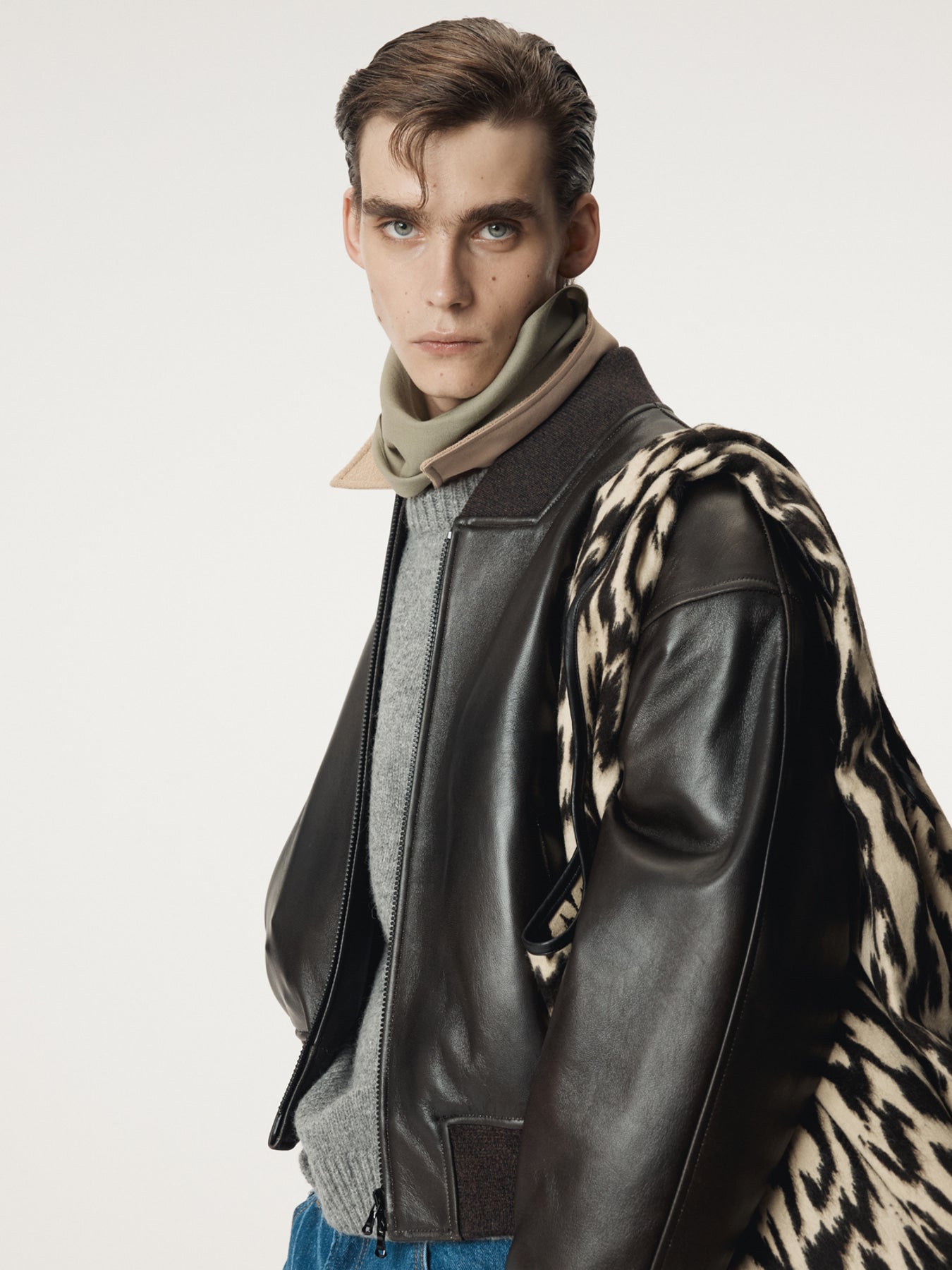 Recto - Vintage Effect Leather Bomber (Vintage Brown) product image 8 | TRAB K-Fashion Australia