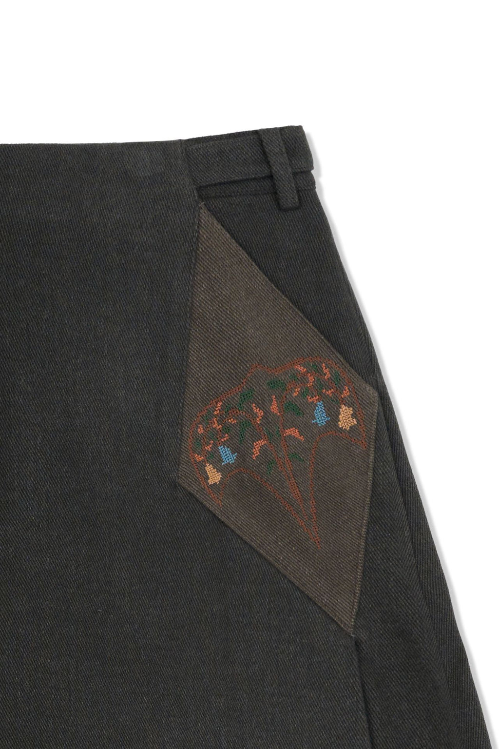 Ioedle - Kite Flying Pleated Skirt (Charcoal) product image 4 | TRAB K-Fashion Australia