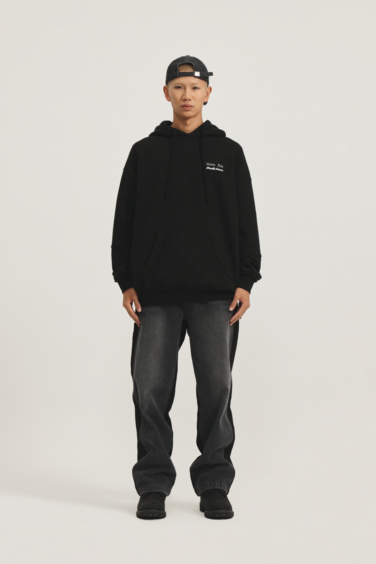 Matin Kim - Peaches Logo Graphic Hoody (Black) product image 8 | TRAB K-Fashion Australia