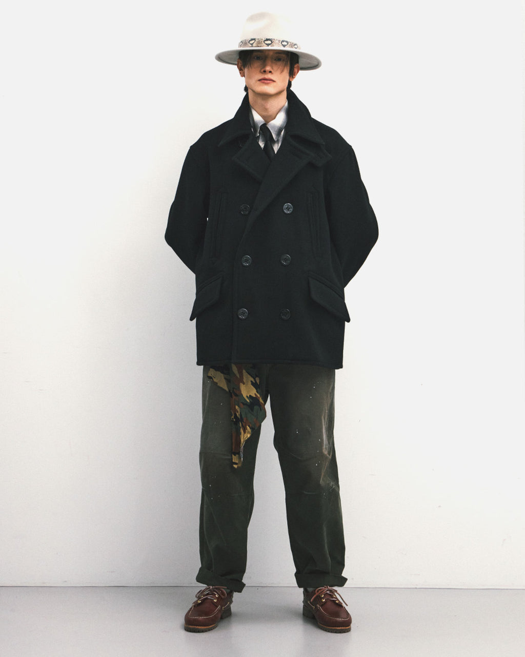 Eastlogue - Curve Knee Belted Pants (Painting Olive) product image 1 | TRAB K-Fashion Australia