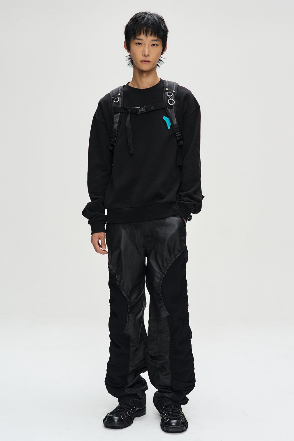 Andersson Bell - Unisex Stool Patch Logo Sweatshirts (Black) product image 4 | TRAB K-Fashion Australia