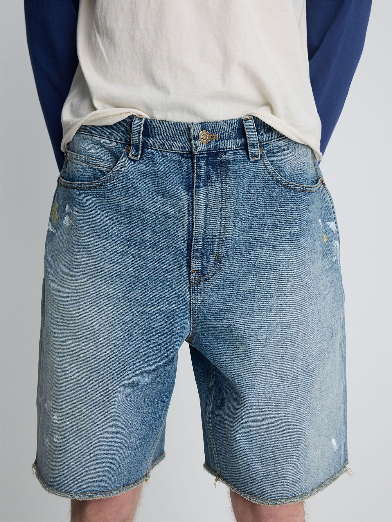 Tonywack - Hand-Painted Raw Hem Denim Shorts (Vintage Blue) product image 4 | TRAB K-Fashion Australia