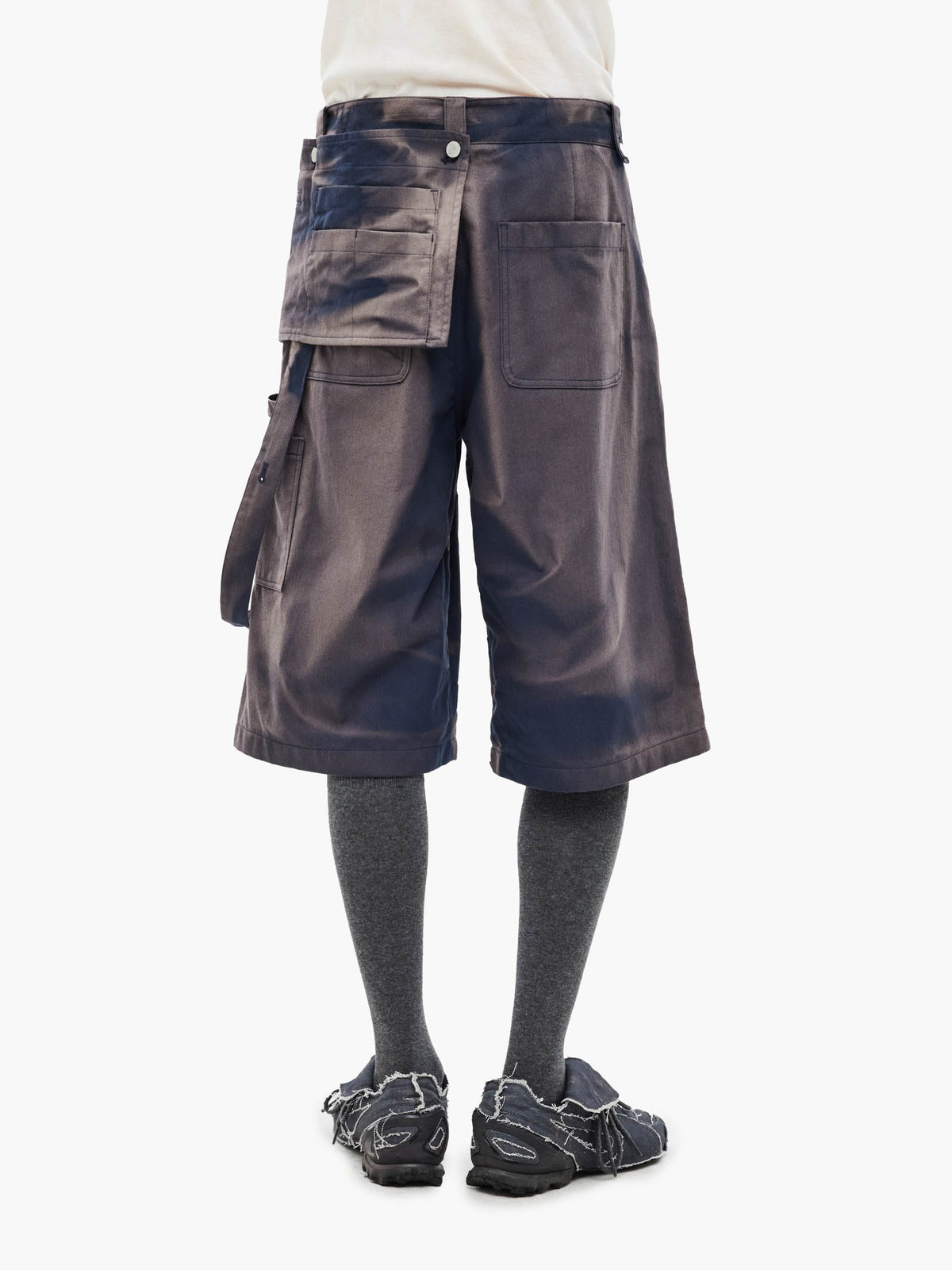 Jiyong Kim - Sun-Bleached Work Half Trousers (Navy) product image 6 | TRAB K-Fashion Australia