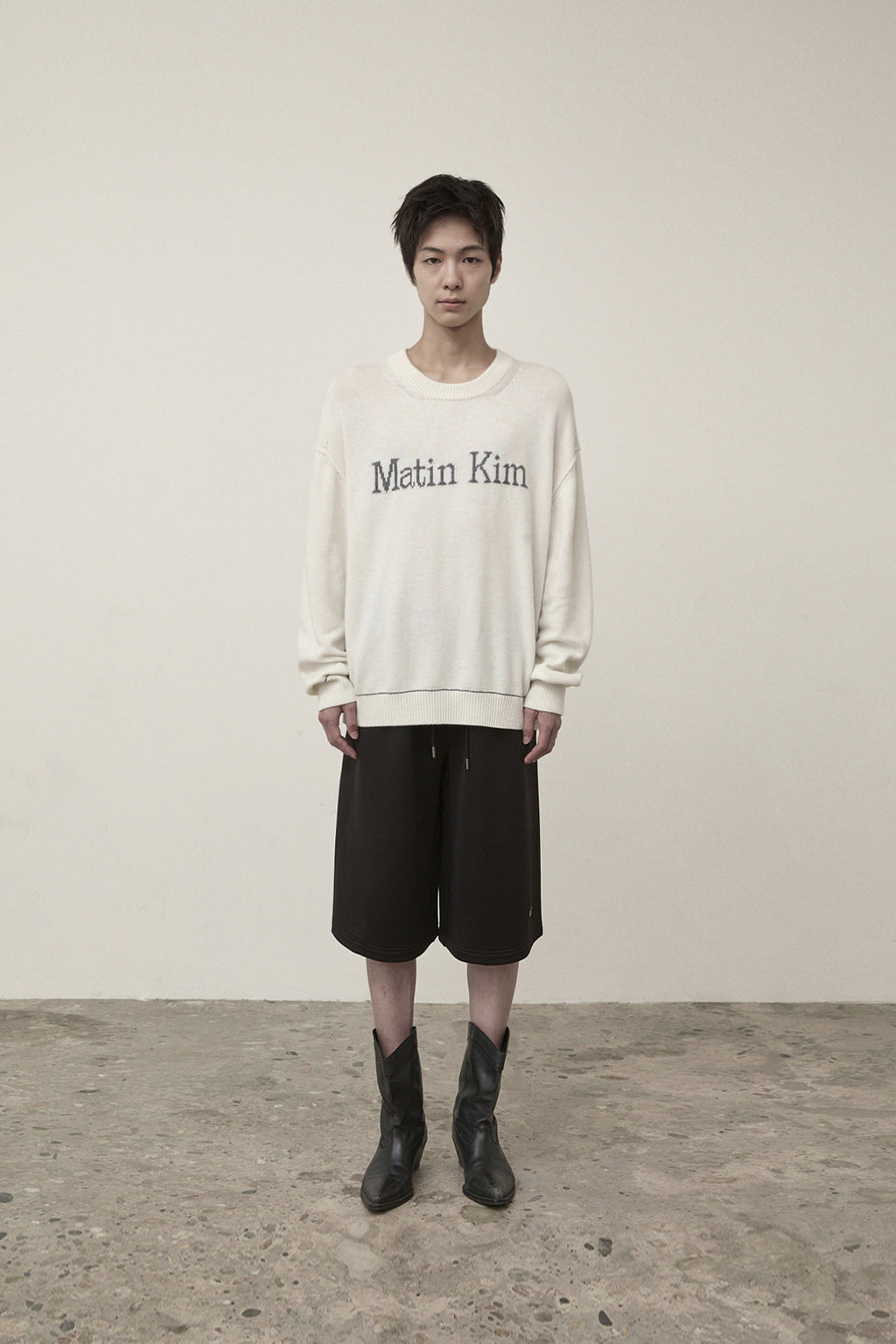 Matin Kim - Color Trim Line Logo Pullover (Ivory) product image 15 | TRAB K-Fashion Australia