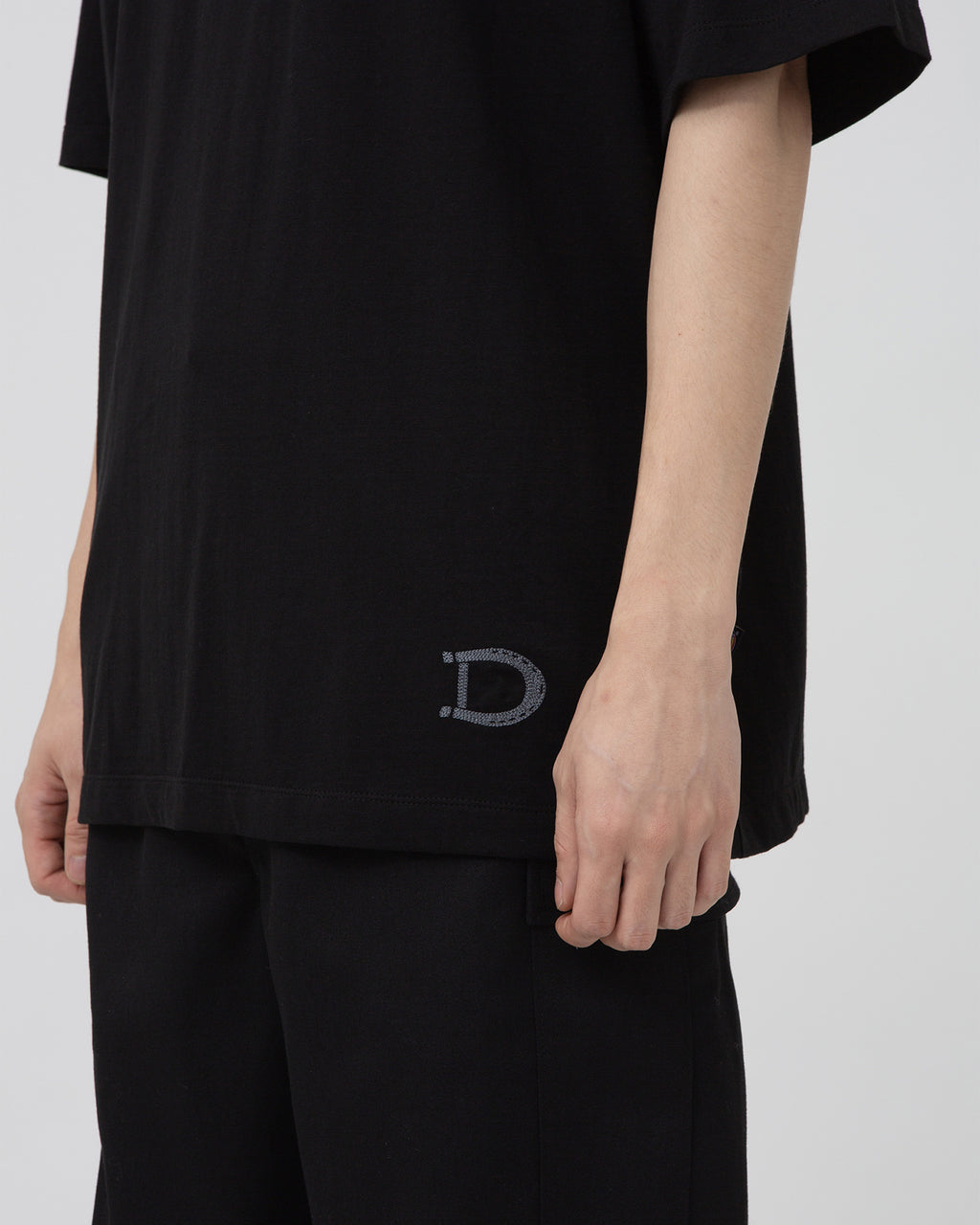 Brownyard - Brownyard X Dickies Horseshoe T Shirt (Black) product image 4 | TRAB K-Fashion Australia