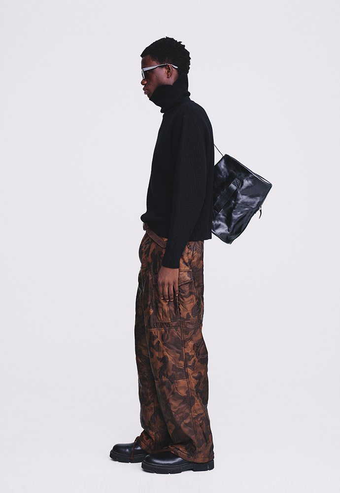 Tonywack - Utility Puffed Quilting Cargo Pants (Woodland Camo) product image 2 | TRAB K-Fashion Australia