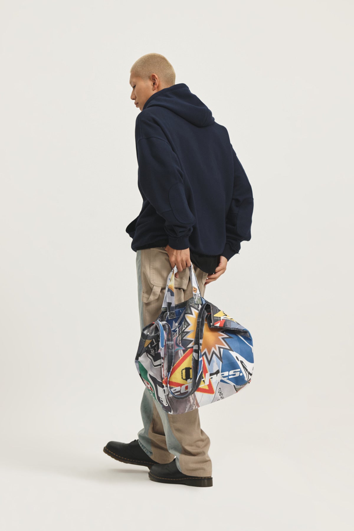 Matin Kim - Peaches Logo Graphic Hoody (Navy) product image 11 | TRAB K-Fashion Australia