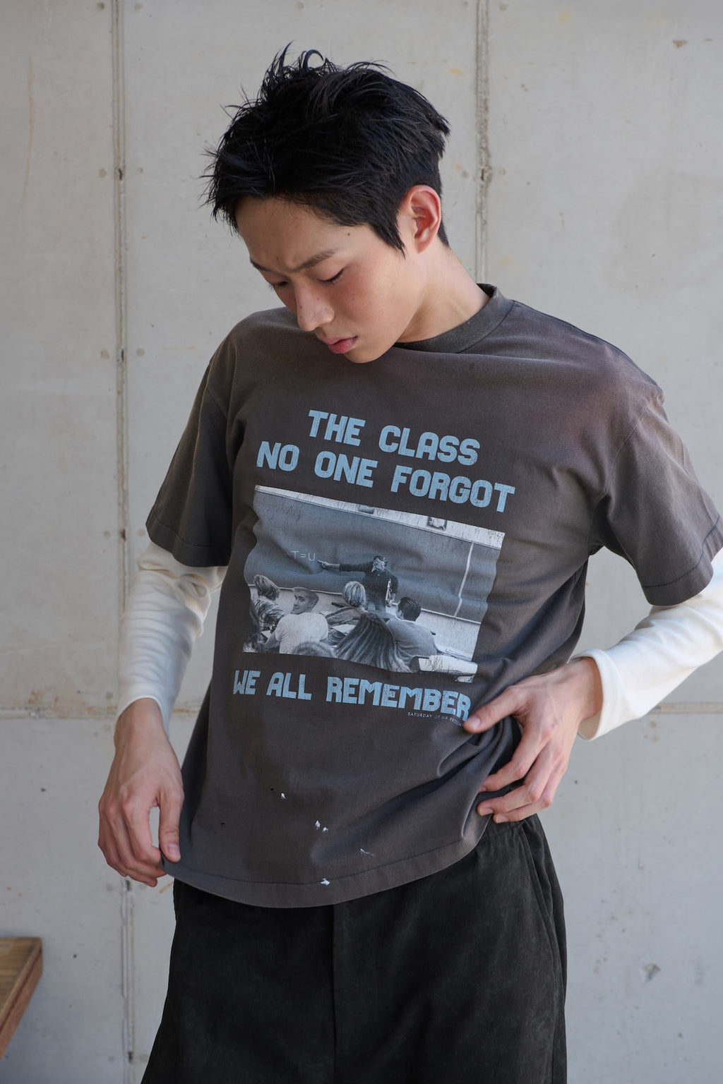 STU - The Class T-shirt (Charcoal) product image 5 | TRAB K-Fashion Australia