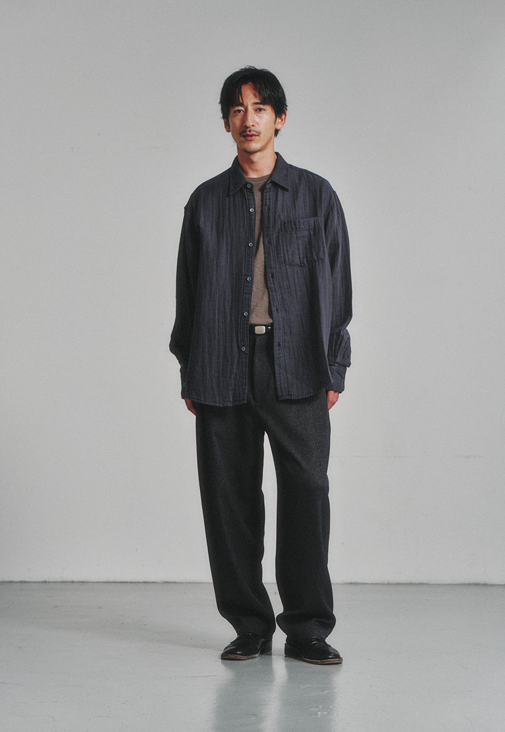 Art if acts - Comfy Side Tuck Curved Trousers (Charcoal) product image 2 | TRAB K-Fashion Australia