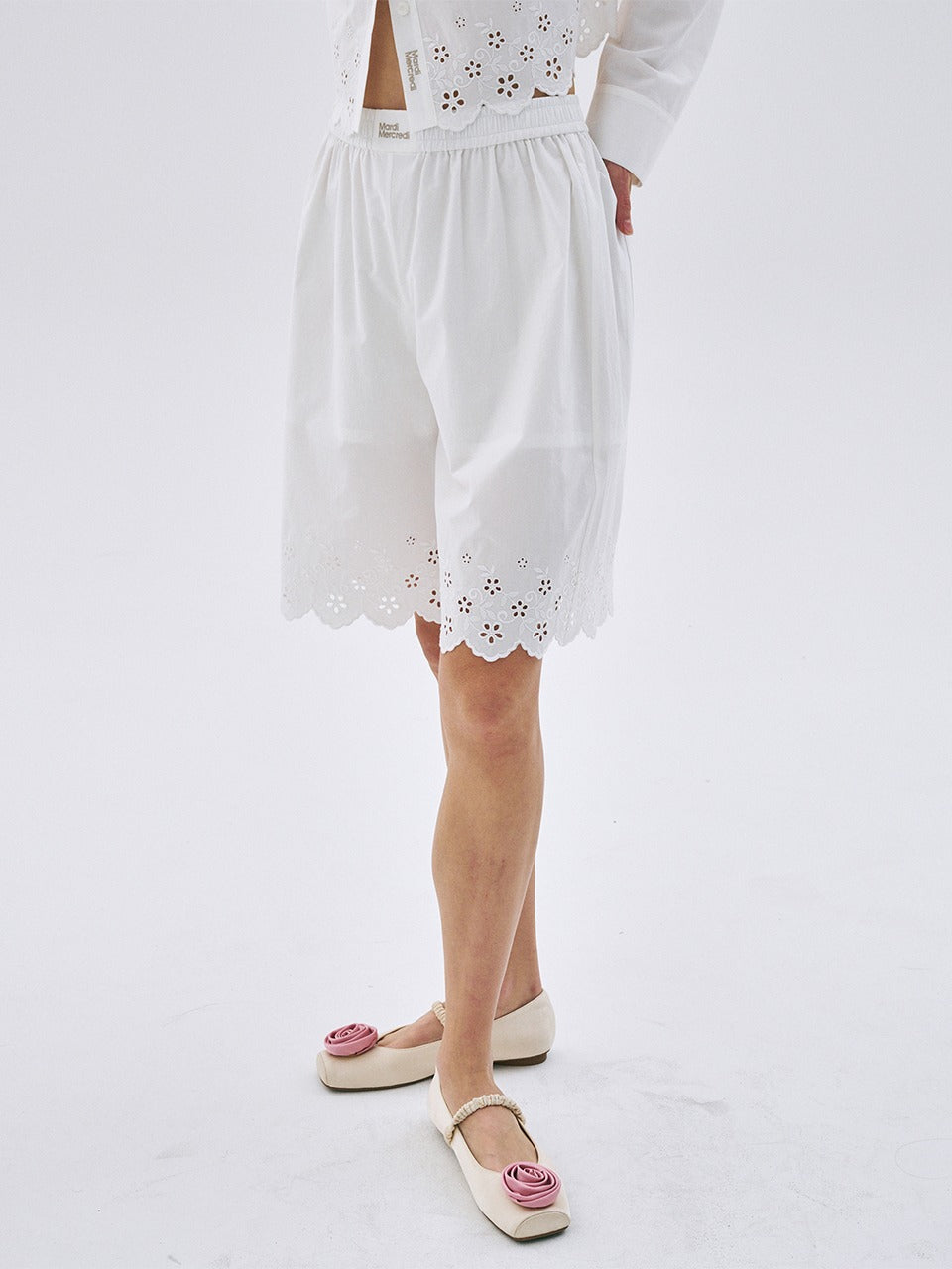 Mardi Mercredi - Bermuda Punching Detail (White) product image 1 | TRAB K-Fashion Australia