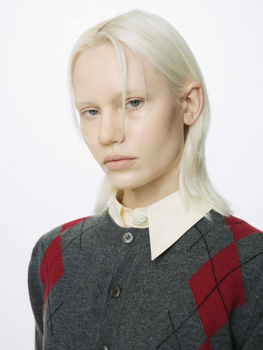 Tonywack - Merino Wool Argyle Cardigan (Grey/Red) product image 3 | TRAB K-Fashion Australia