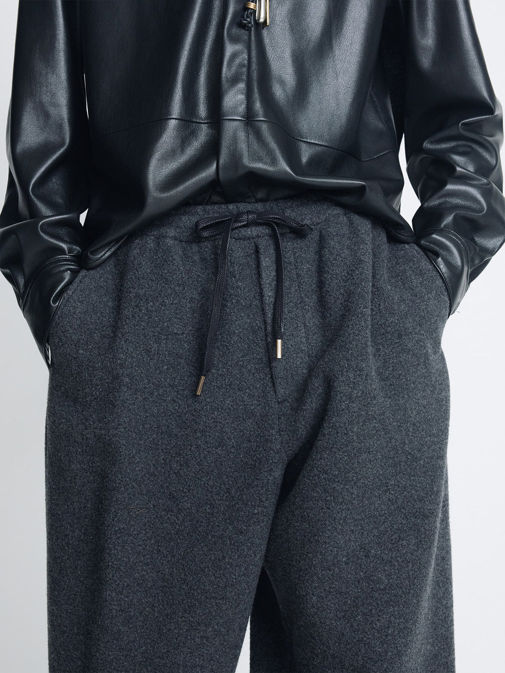 Tonywack - Brushed Wool Flannel Drawstring Pants (Charcoal Anthracite) product image 5 | TRAB K-Fashion Australia