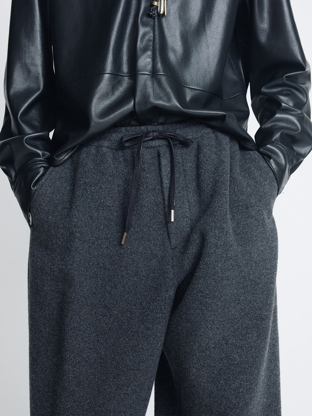 Tonywack - Brushed Wool Flannel Drawstring Pants (Charcoal Anthracite) product image 5 | TRAB K-Fashion Australia
