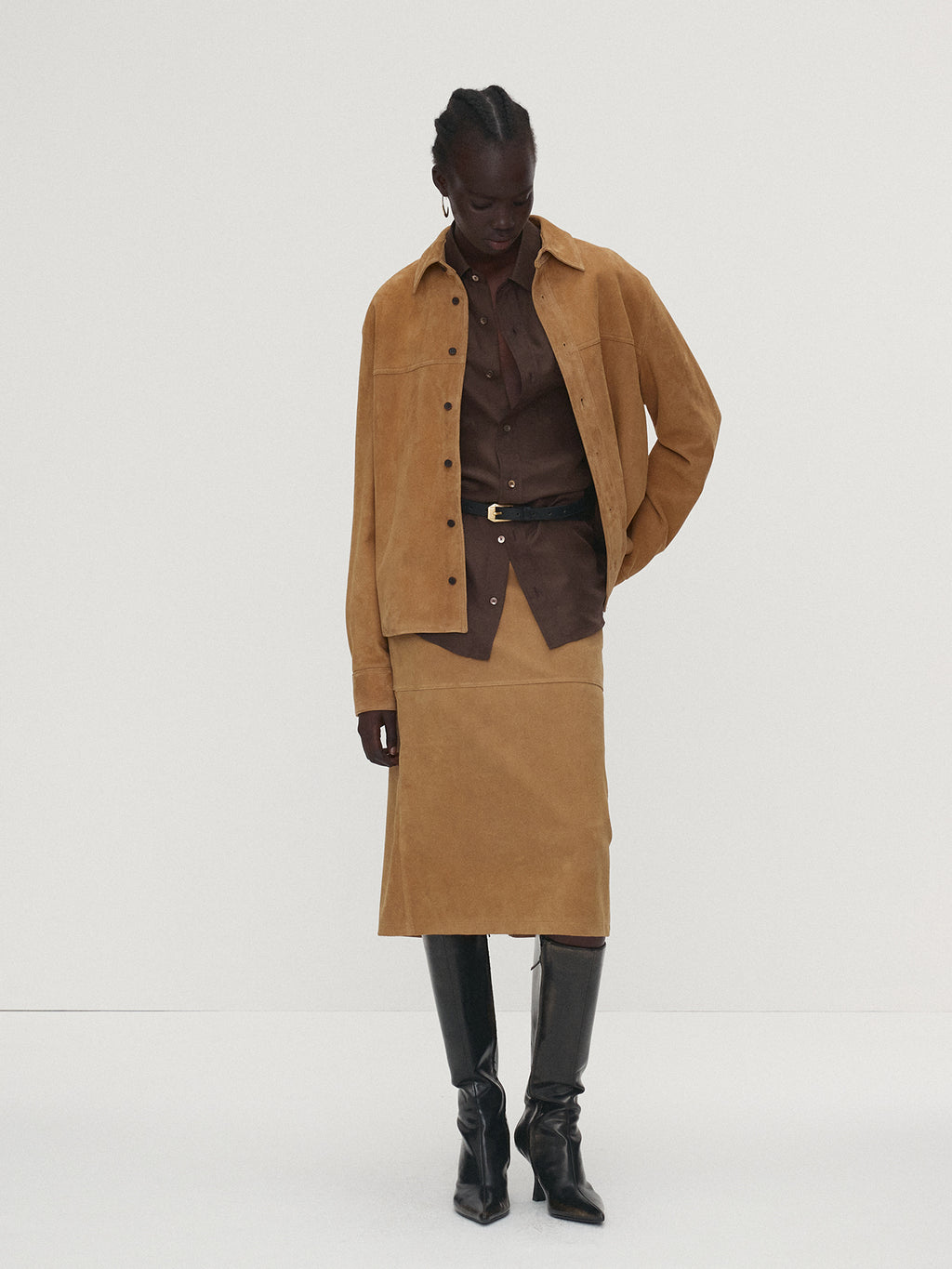 Tonywack - Suede Midi Skirt (Light Beige) product image 4 | TRAB K-Fashion Australia