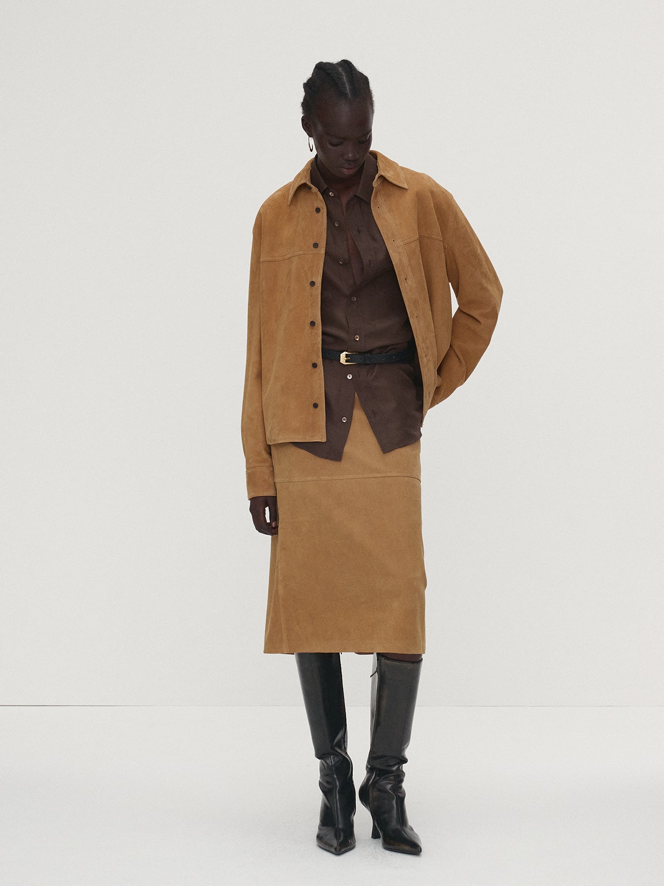 Tonywack - Suede Midi Skirt (Light Beige) product image 4 | TRAB K-Fashion Australia