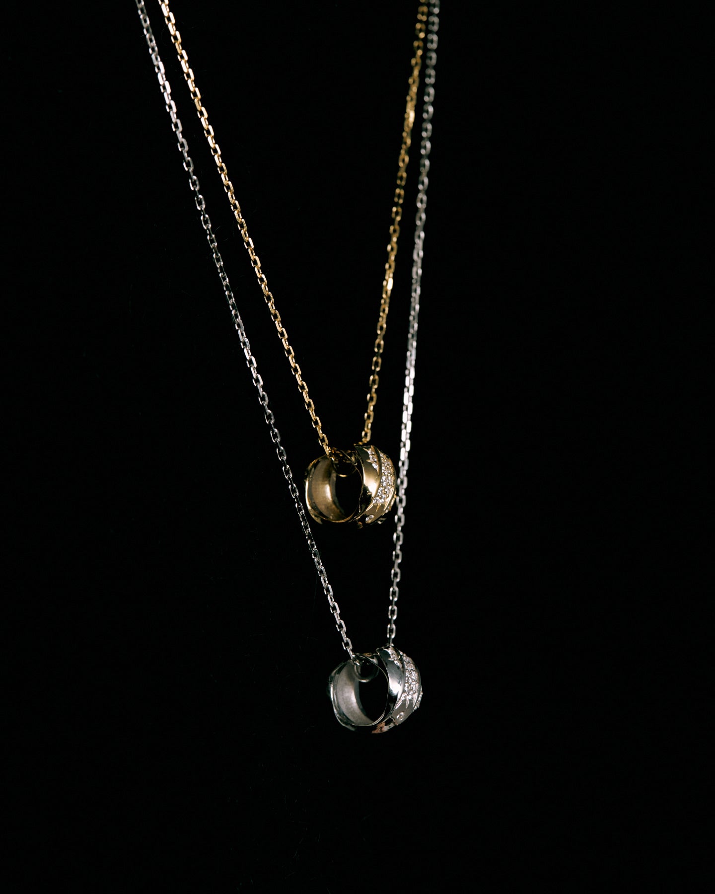 Numbering - Pave Sculpted Wave Cylinder Necklace #3818 product image 1 | TRAB K-Fashion Australia