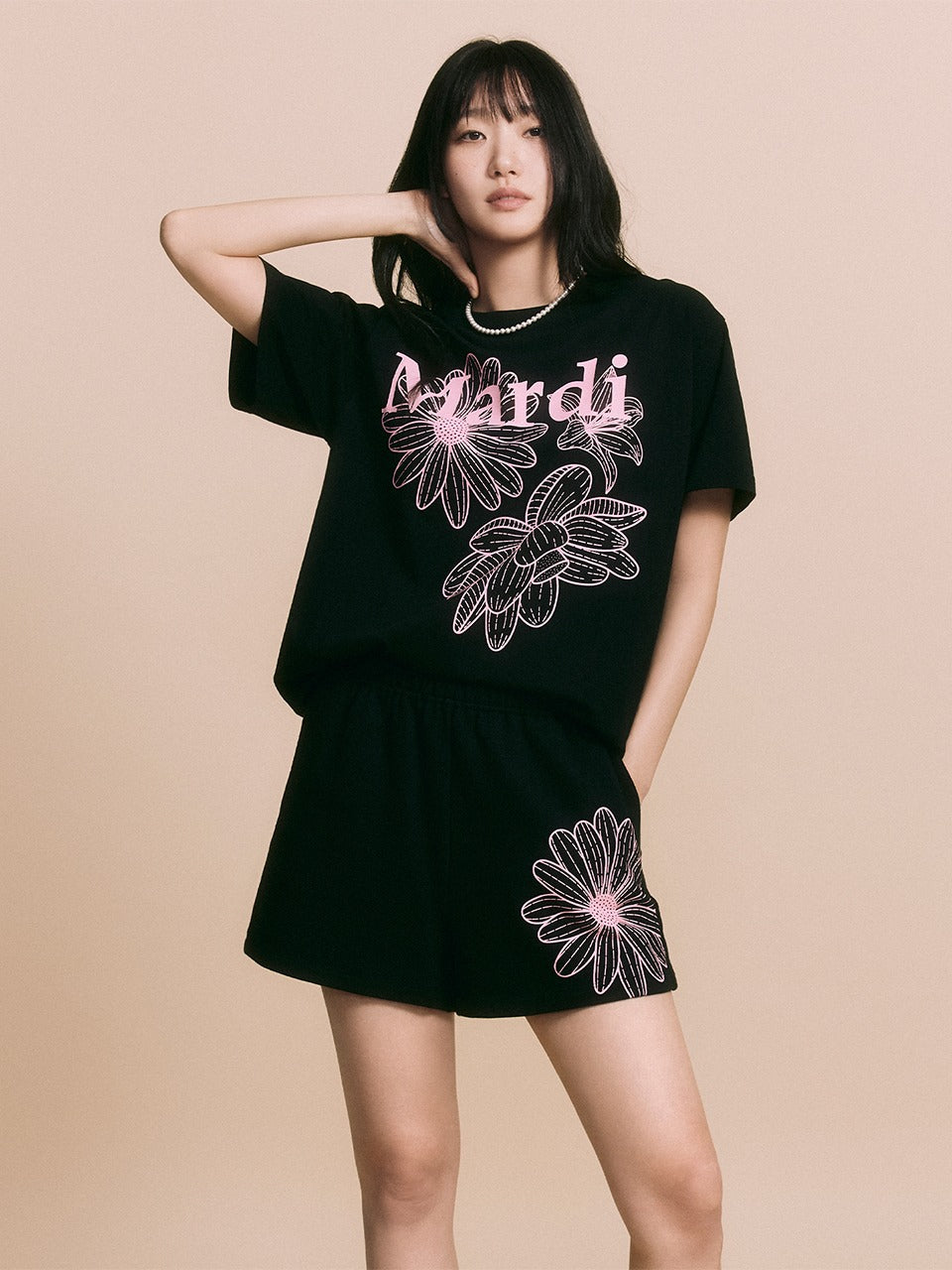 Mardi Mercredi - Sweat Shorts Flower (Black Pink) product image 1 | TRAB K-Fashion Australia
