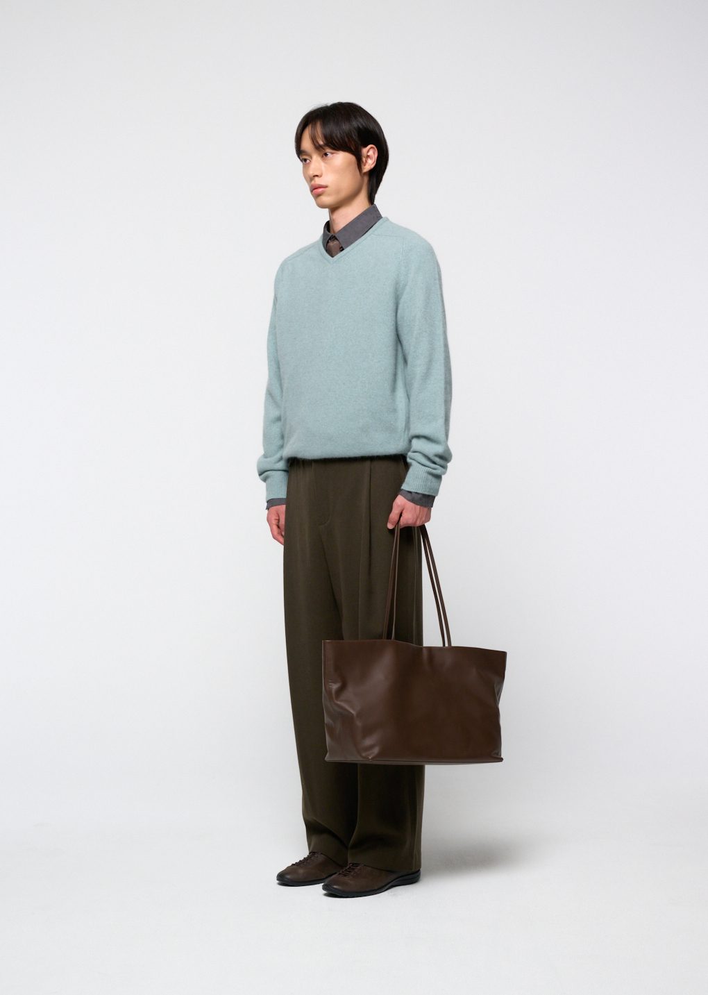 Amomento - Racoon v-neck knit (Mint) product image 3 | TRAB K-Fashion Australia