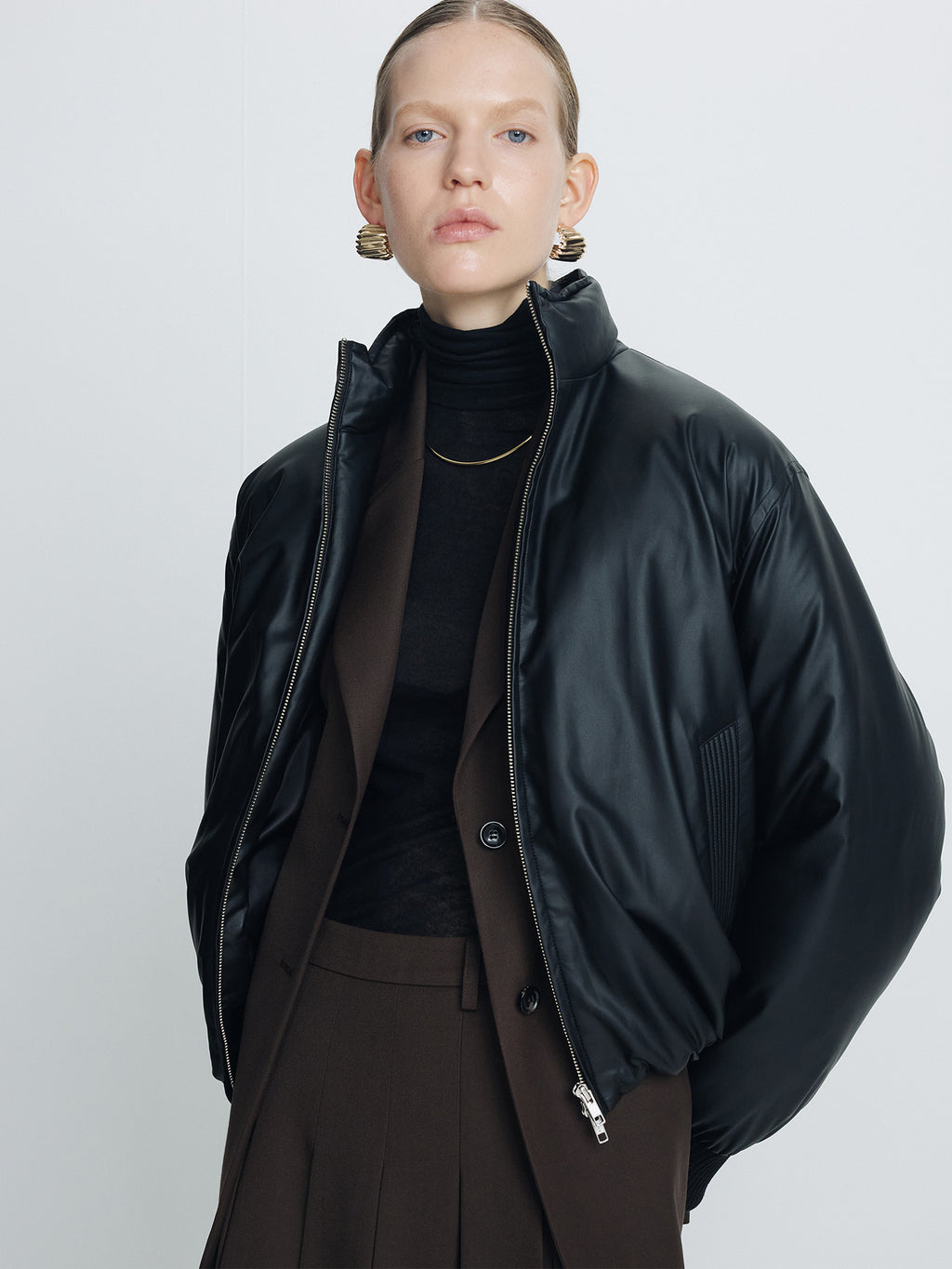 Tonywack - Cropped Padded Jacket (Black) product image 4 | TRAB K-Fashion Australia