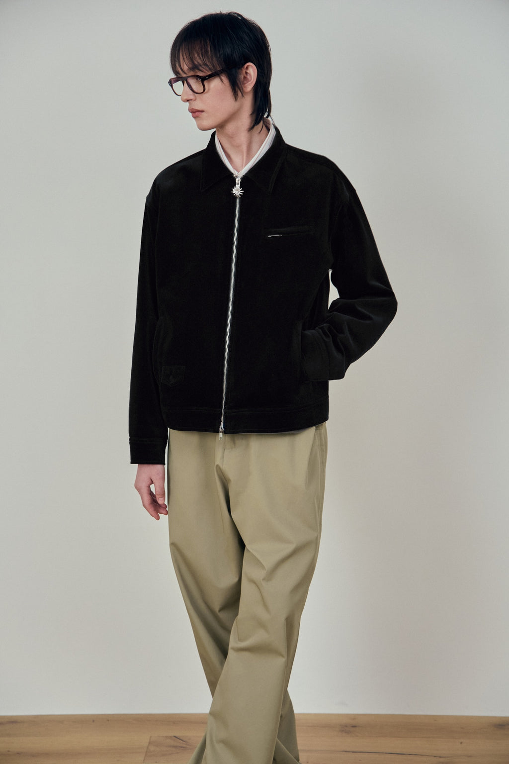 Stu - Velvet Zip Up Jacket Black (With Stamen (Brooch)) product image 11 | TRAB K-Fashion Australia