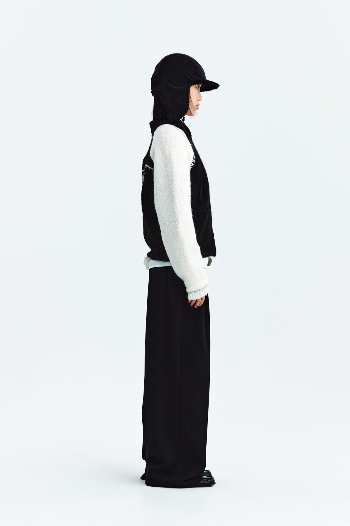 Matin Kim - Tuck Pocket Point Wide Pants (Black) product image 6 | TRAB K-Fashion Australia