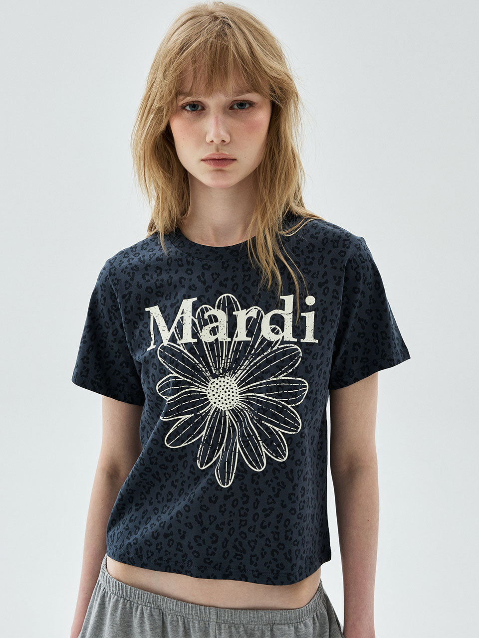 Mardi Mercredi - Slim Tshirt Leopard Flowermardi Cracked (Navy Ivory) product image 1 | TRAB K-Fashion Australia
