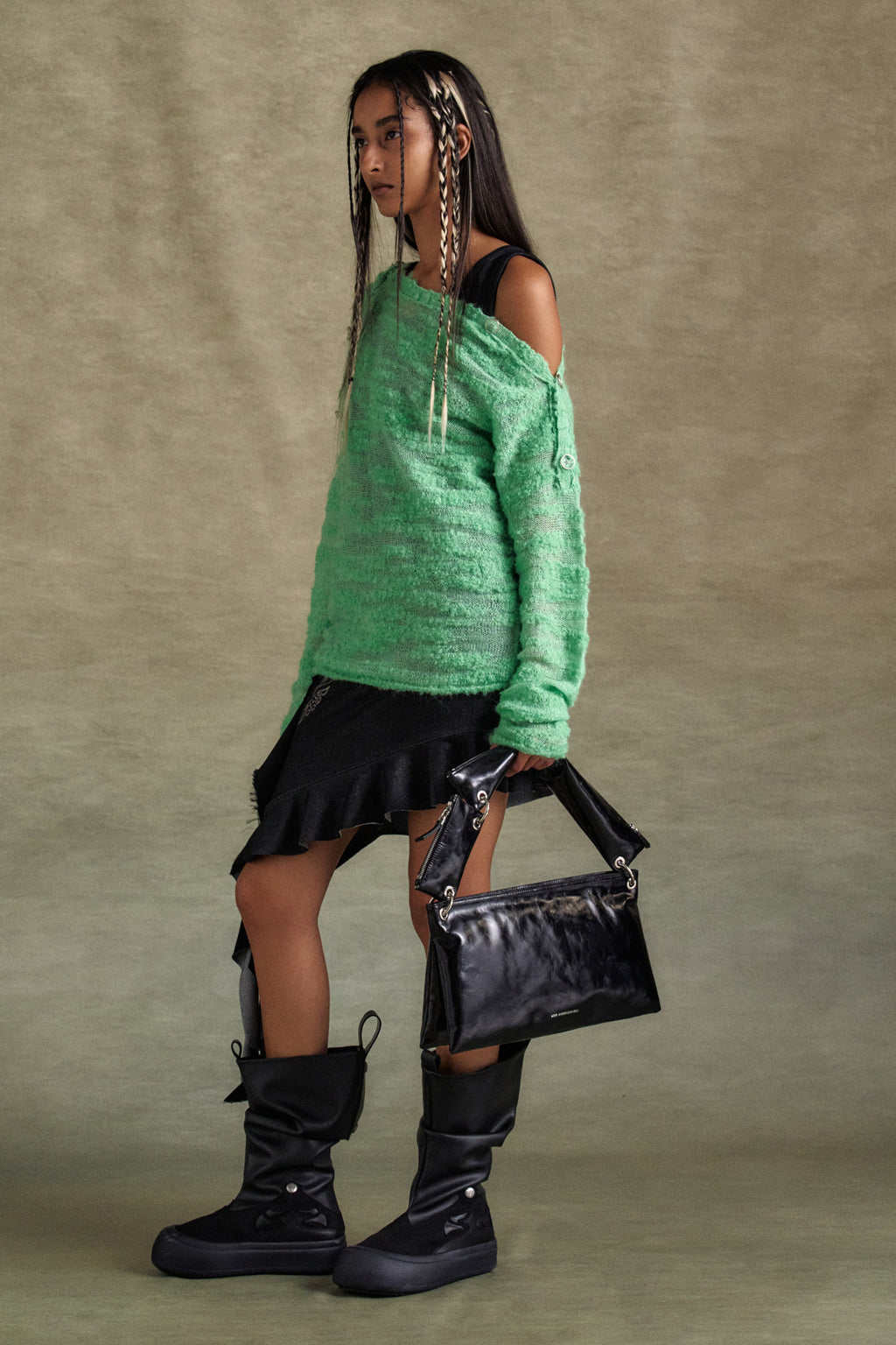 Andersson Bell - Memo Pillow Bag (Black) product image 3 | TRAB K-Fashion Australia