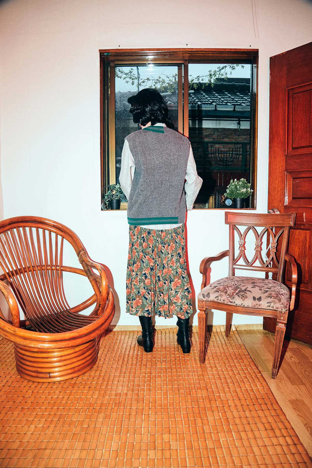 Ioedle - V-Neck Knit Vest (OC2) product image 8 | TRAB K-Fashion Australia