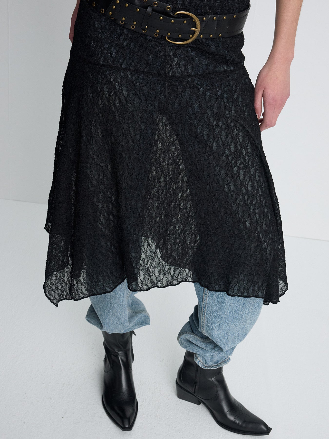 Tonywack - Lace Sleeveless Maxi Dress (Black) product image 4 | TRAB K-Fashion Australia
