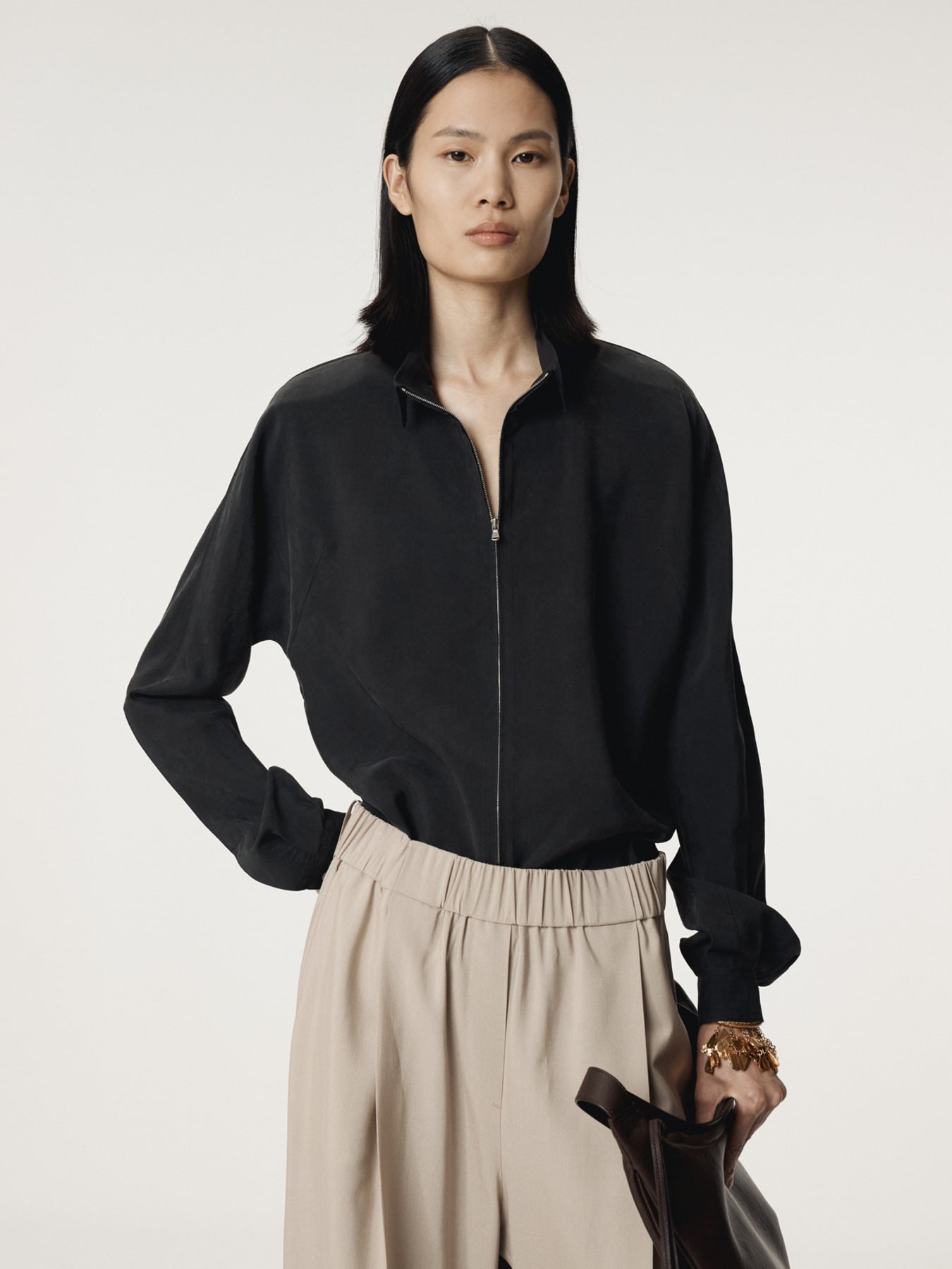 Recto - Collar Detail Fluid Zip Blouse (Black) product image 6 | TRAB K-Fashion Australia