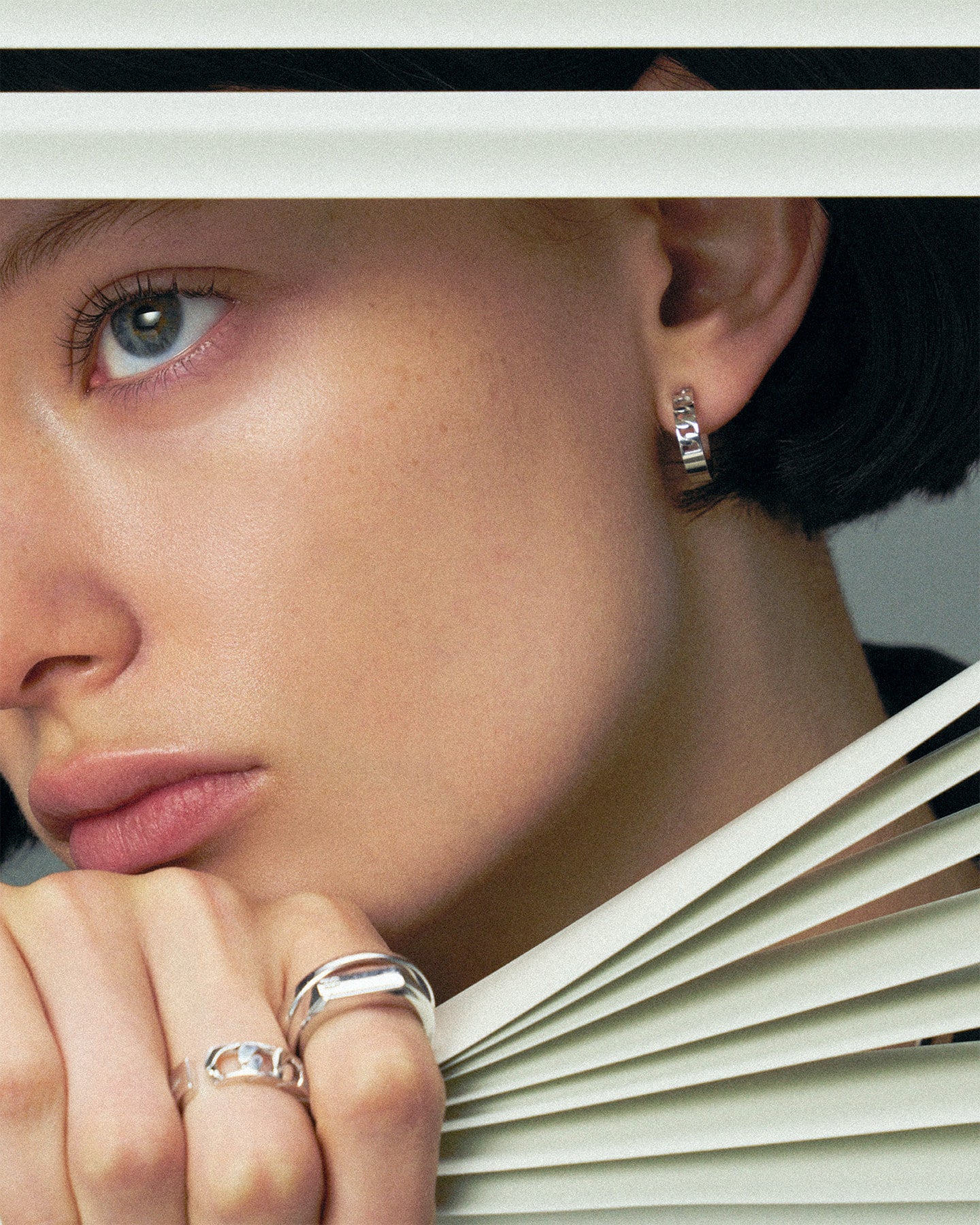 Numbering - Half & Half Hoop Earrings #7305 product image 1 | TRAB K-Fashion Australia