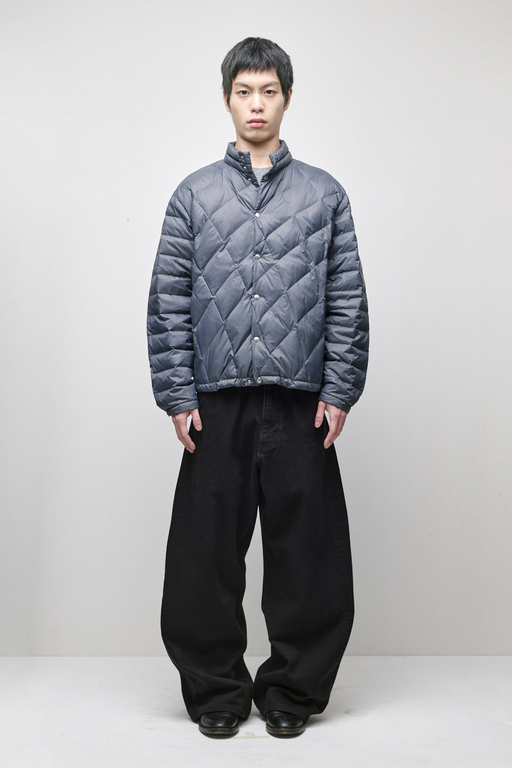 Hatchingroom - Paral Goose Down Puffer Jacket (Charcoal) product image 12 | TRAB K-Fashion Australia